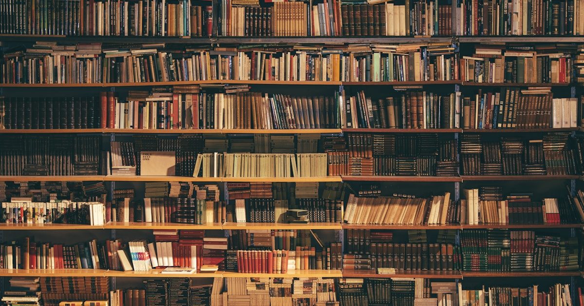経営者・個人事業主が読むべきビジネス書10選【思考・生産性・財務編】